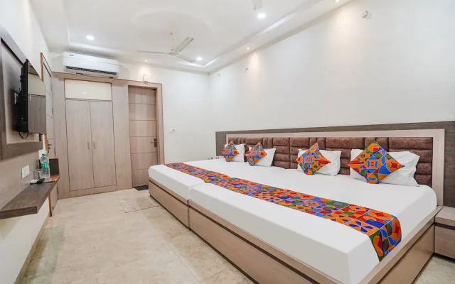 Fabhotel Shri Giriraj Ji Dham