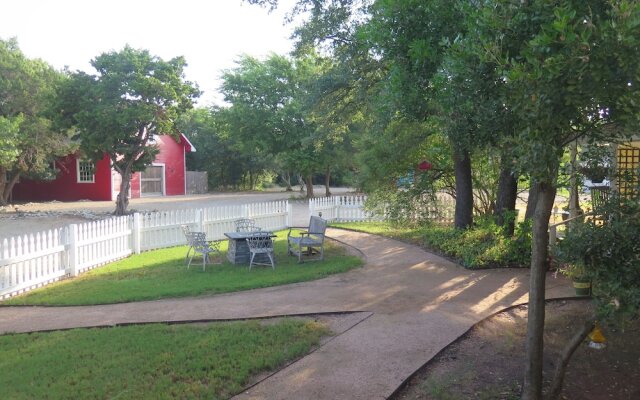 Yellow House Bed and Breakfast