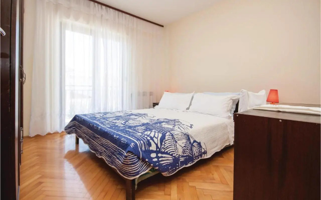Three-Bedroom Apartment in Brodarica
