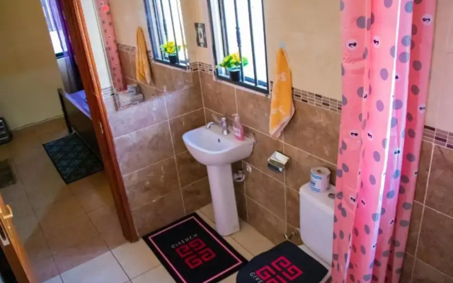 Stay.Plus Ngara Executive Studio
