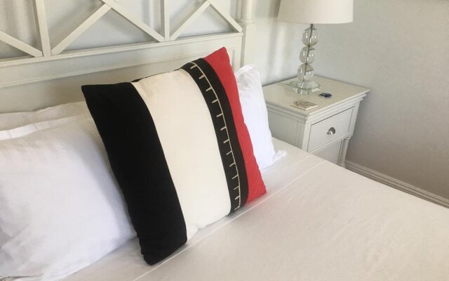 SEVEN - Shelter Island Guest House