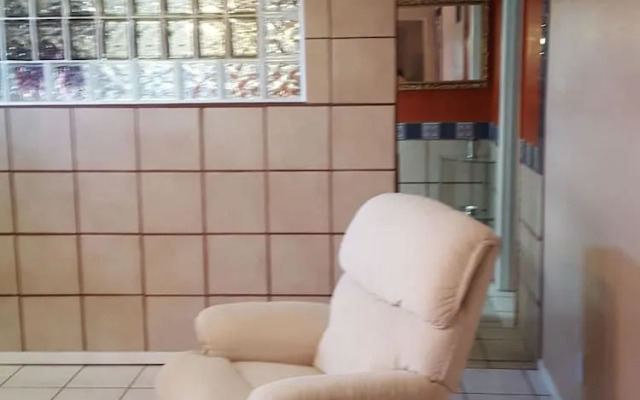 Family Friendly (Pets Welcome)
