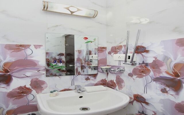 OYO 8732 Hotel Ultimate