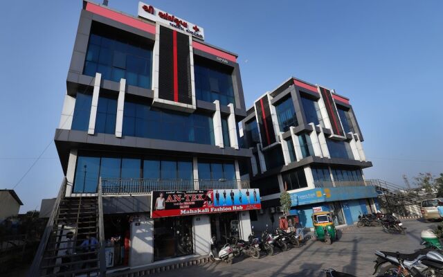 OYO 9238 Hotel Meet Palace