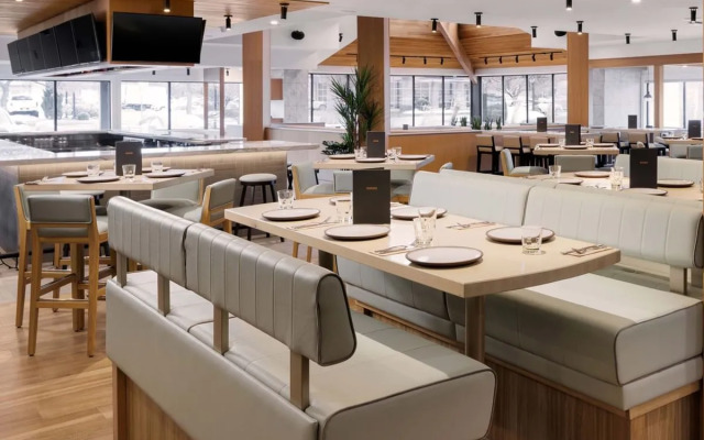 Sandman Hotel & Suites Kelowna