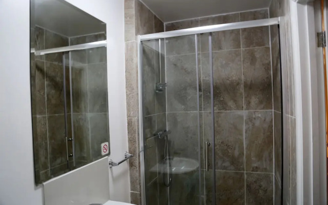 Atz&h Inn Hotel