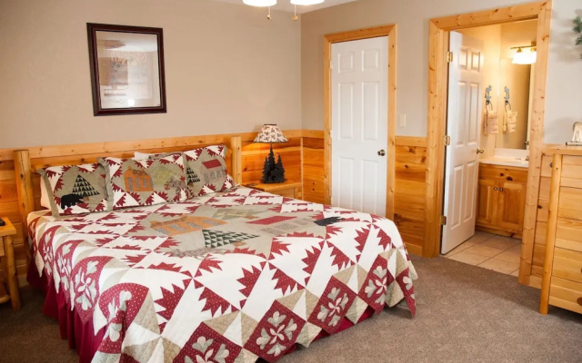 AMERICAN BEAUTY - 5 Br Cabin
