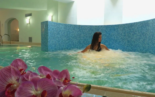 TH Le Castella - Baia degli Dei Village