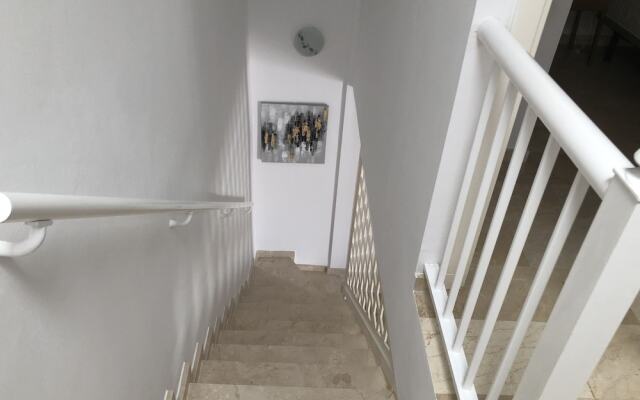 Puerto Rico Big 90 Sqm 3 Bedroom Apartment