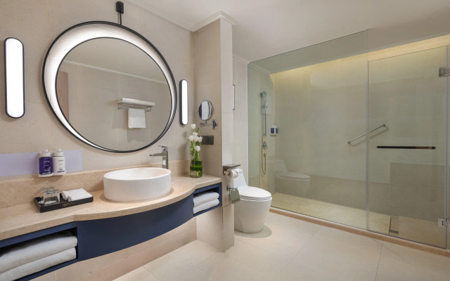 voco Guangzhou Shifu by IHG