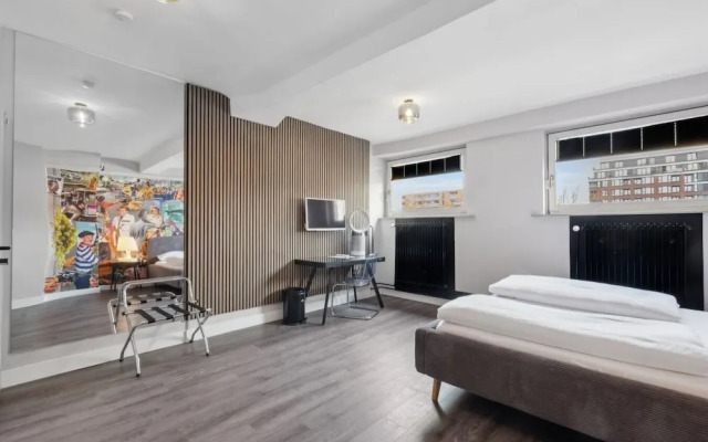 The Room 44