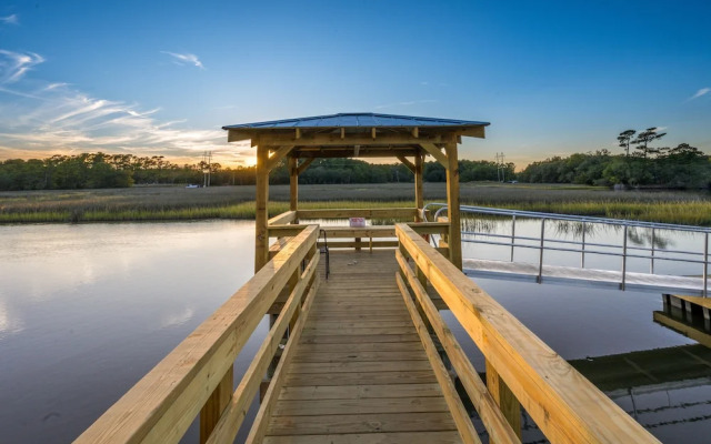 Charleston Creekside Inn