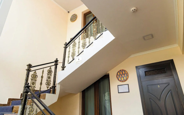 Shakh Sultan Hotel