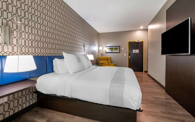 GLō Best Western Lexington