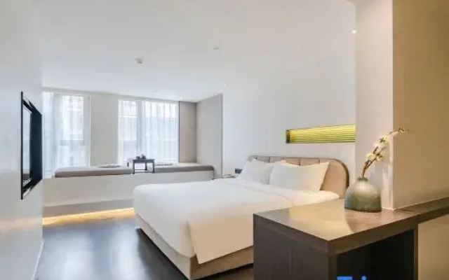 Junkun Hotel(Chengdu Chunxi Road Taikoo Li Store)