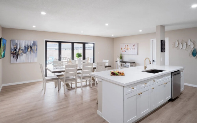 Blue Tides Getaway - Private Pool & Fire Pit