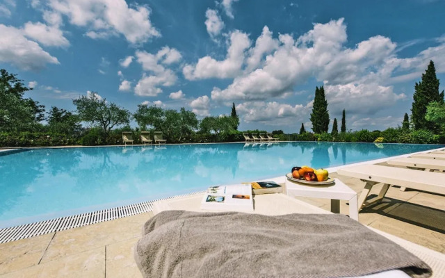 Apartment in Santo Pietro Belvedere With Pool-formerly TUI Ferienhaus