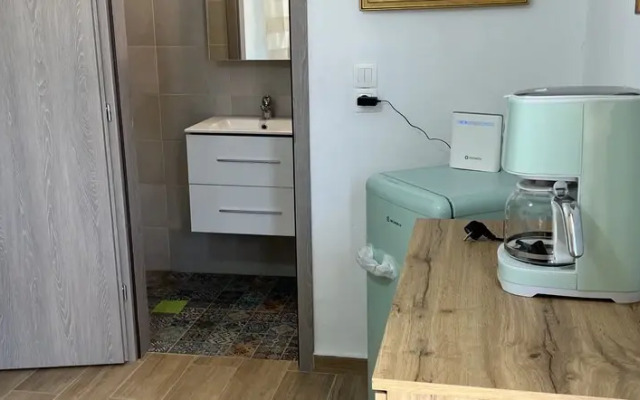 Eco Studio Flat Kalyvia Thorikou, Greece