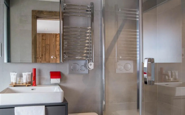 Chalet Le Rouge Morzine - By EMERALD