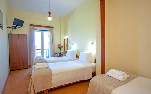 Lucia Hotel