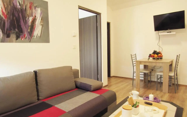 Apartment & Room Renee