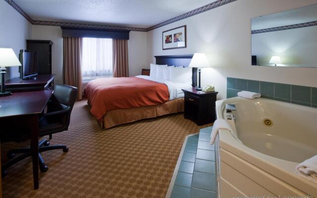 Country Inn & Suites by Radisson, Northfield, MN