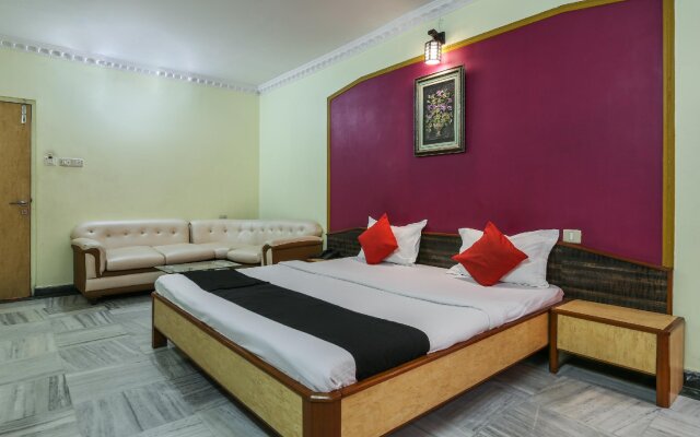 Capital O 65036 Hotel Siddhi Vinayak