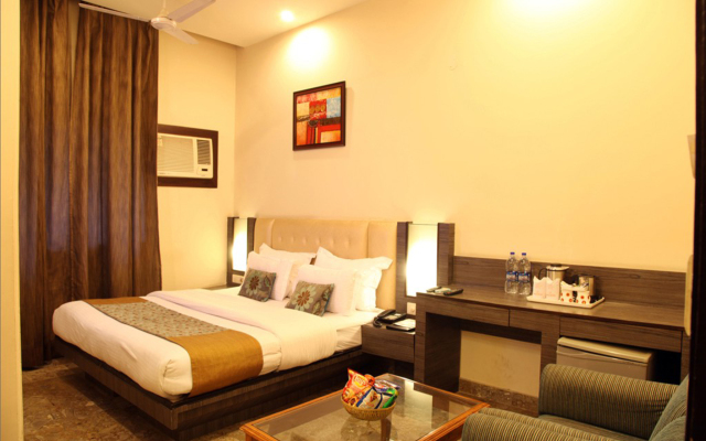 Rupam Hotel