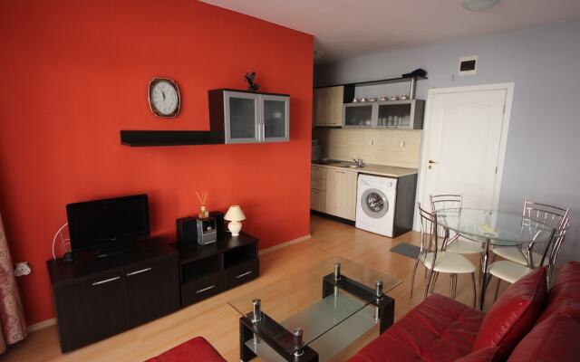 Sunny Day 5 Menada Apartments