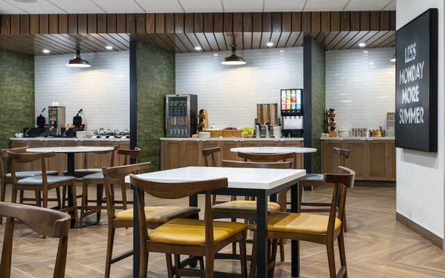 Fairfield Inn & Suites by Marriott North Bay