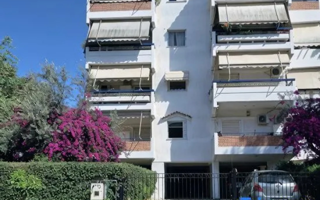 Spacious 3BR Apt w/ Large Balcony|Near Metro & ACS