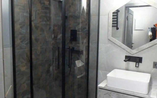 Bulbash Apartments (Бульбаш Апартаменты) на улице Лейтенанта Кижеватова 3В