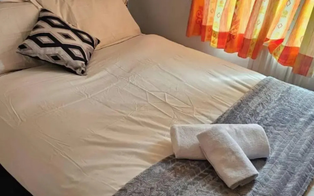 Sheffield Park View Apartment