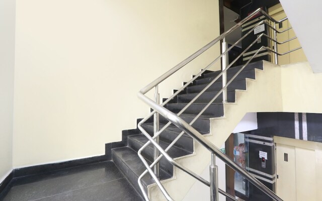 Fabhotel Royal Residency Ii