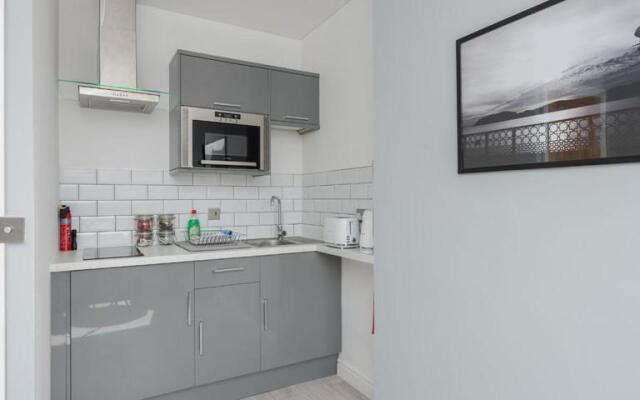 Coastal Gem Apartment by Seaside Llandudno