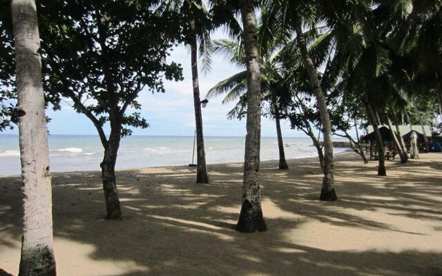 Estaca bay Garden Resort