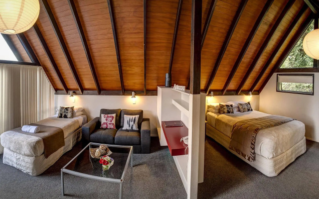 Coastal Motor Lodge