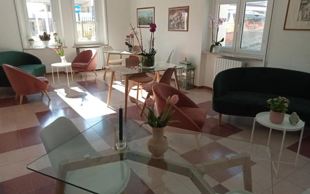 Hotel Porta Rivera