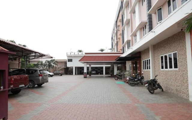 Hotel PVK Grand