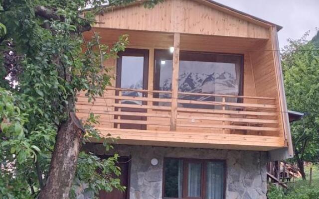 Guesthouse Shkhelda