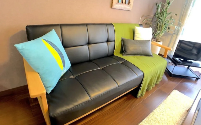 Luana Lea Karate Kaikan Mae