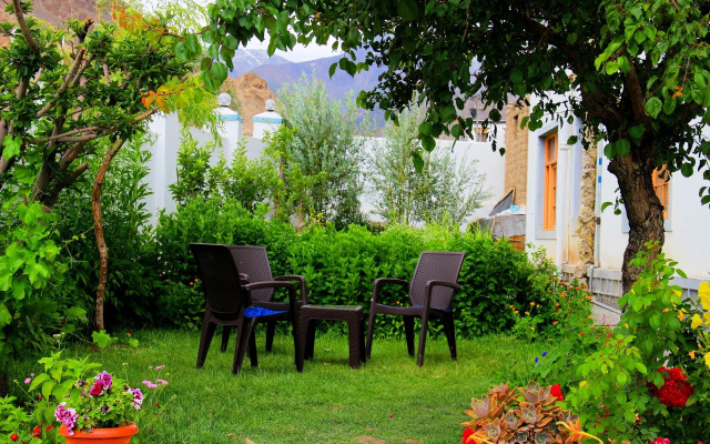 Hotel Jeevanam Villa