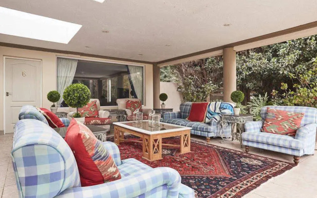 Bed and Breakfast on Melrose