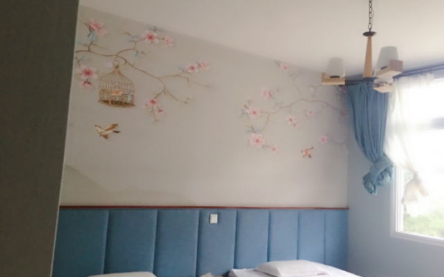 Bifengxia Zeng's Inn