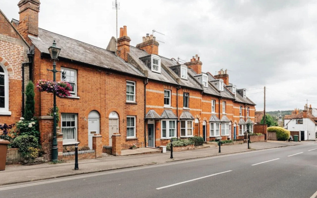 The Emerald - Central Henley 2 Bedroom House