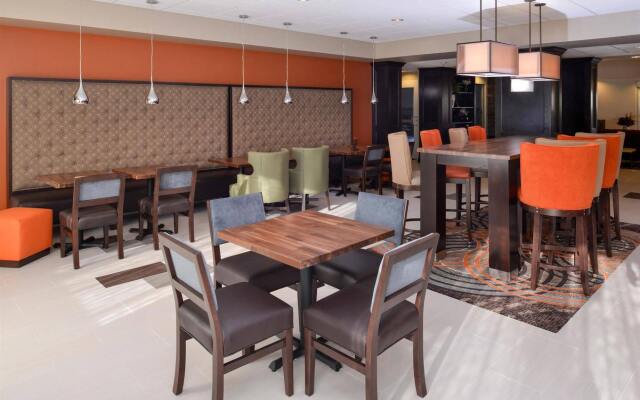 Lexington Inns and Suites Effingham