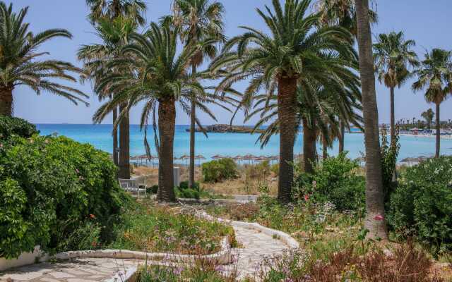 Nissi Beach Resort