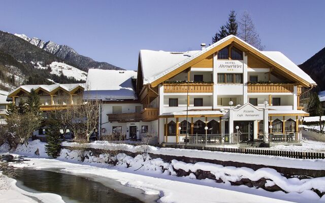 Ahrner Wirt Apartments