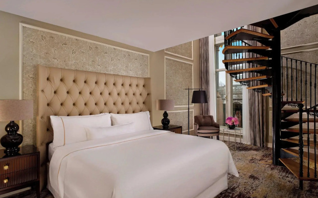 The College Green Hotel Dublin, Autograph Collection