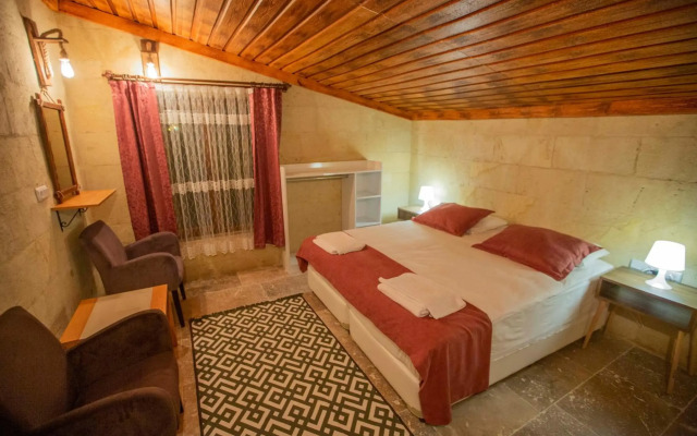 Capiedra Hotel